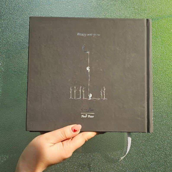 سررسید ۱۴۰۴ جلد مخمل مشکی راوی نوت